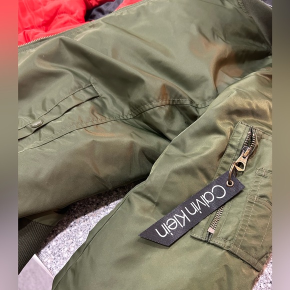 Men's Calvin Klein Olive Classic Nylon Bomber Jacket Size Small - Picture 8 of 11